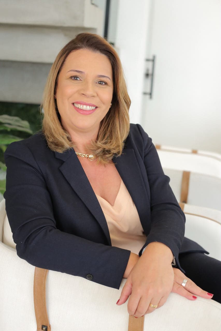 Dione Suzana, CEO da Projeto Ideal Imóveis